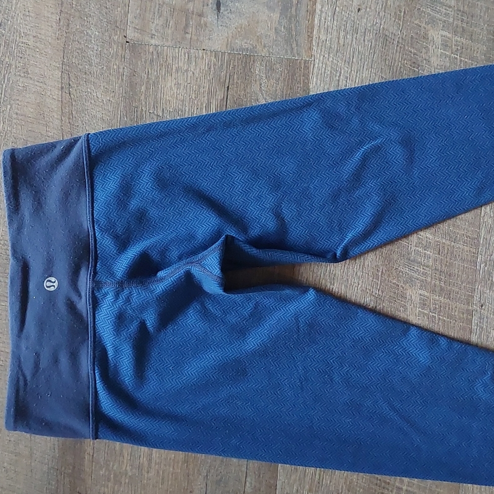Size 2 lululemon pants
